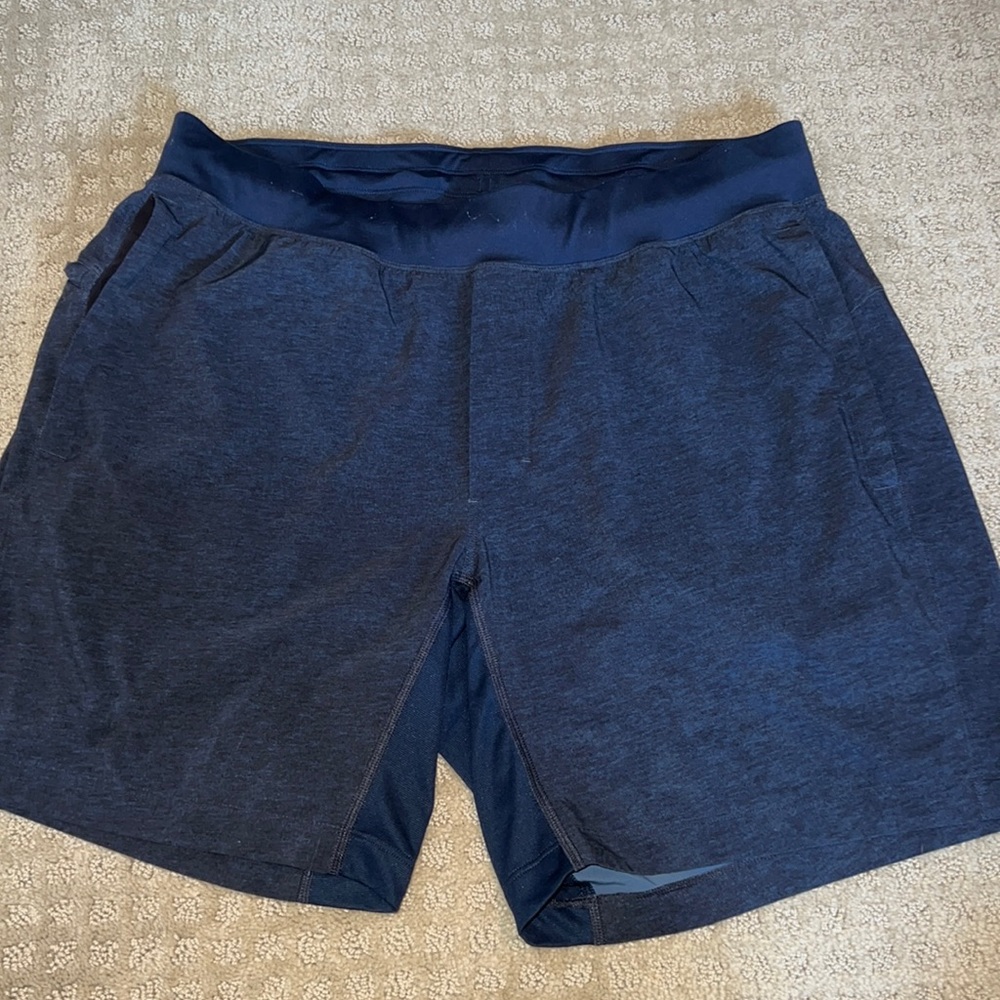 Men’s XL Lululemon short.